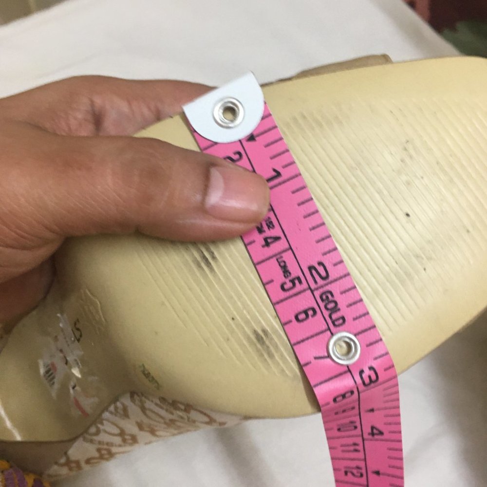 Unused BCBGirls Elani Peep Toe Heels - Picture 13 of 15